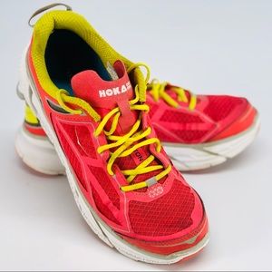 HOKA one one Clifton women’s running shoes sz 9.5